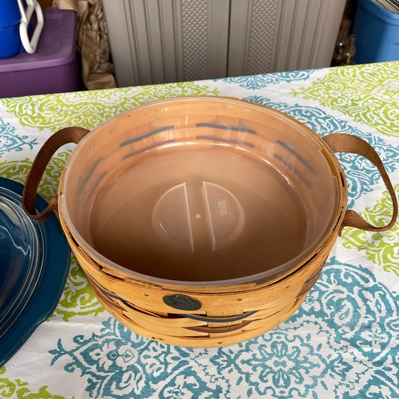 Dining Peterboro Basket With Ceramic Insert On A Spinning Lazy Susan